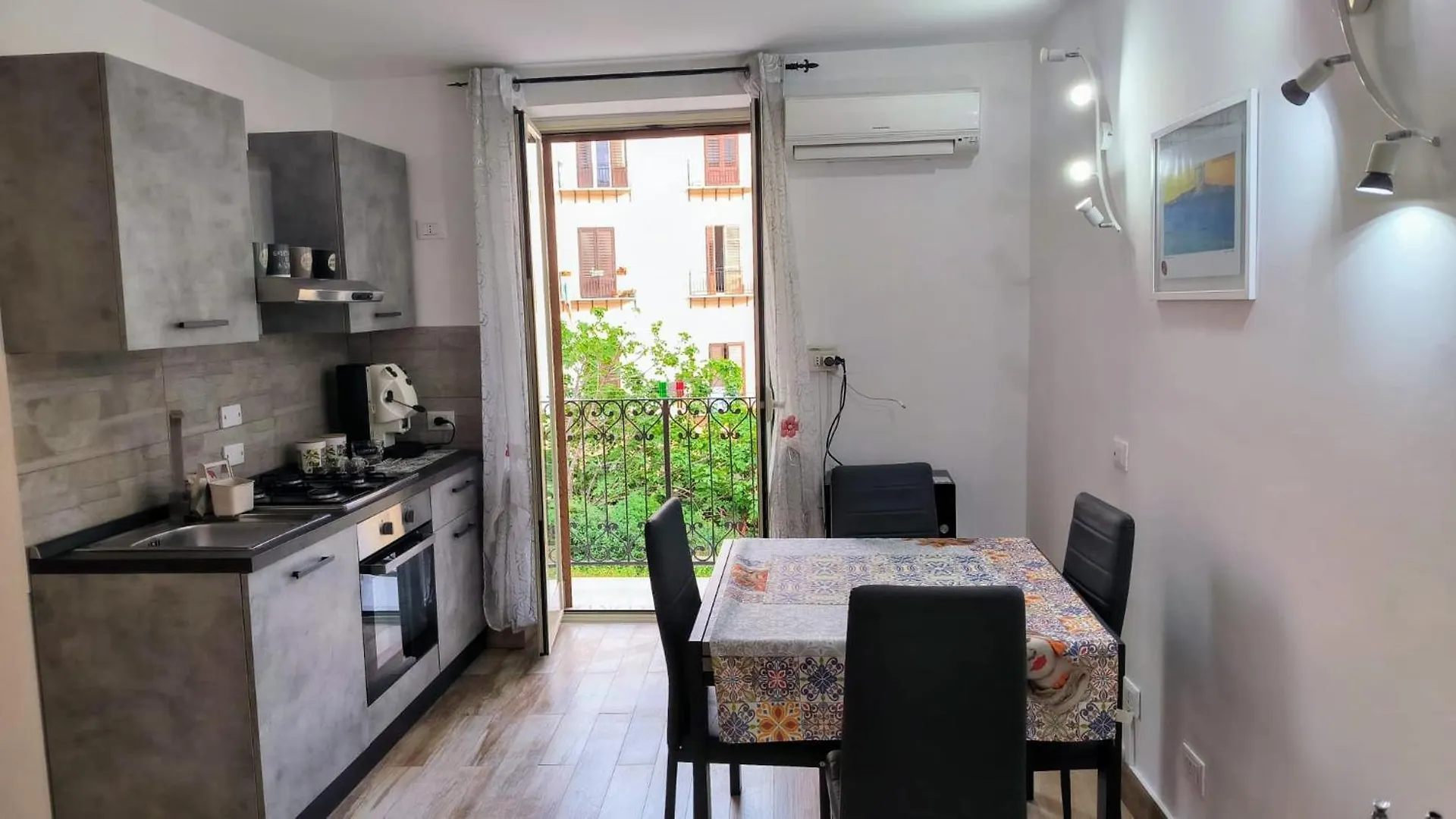 Villa Loft Le Dueffe Al Capo à Palerme 0*,