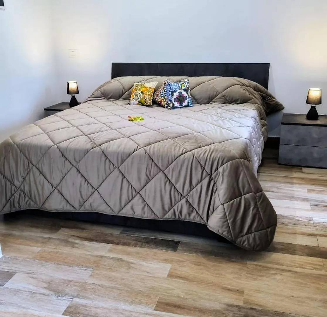 Loft Le Dueffe Al Capo Villa Palermo 0*,  Italy